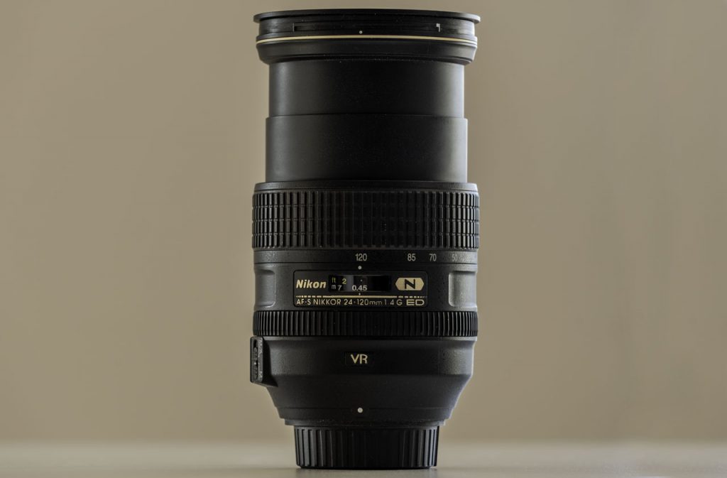Nikon 24 120mm F4 lens at 120mm Close Focus