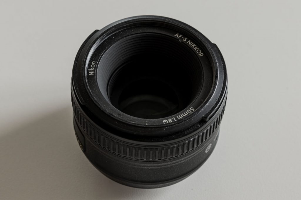 Nikon 50mm f1.8 G lens at 50mm Close Focus Top View